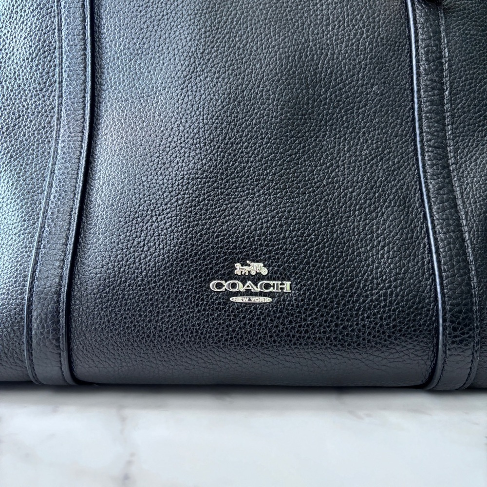 Coach Bag - Picture 2 of 9
